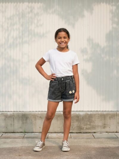 Short en jean fille broderies marguerite