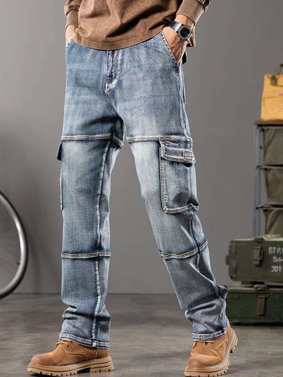 IMG_01_2026_Jean_de_travail_homme_bleu_clair_à_poches_utilitaires_2